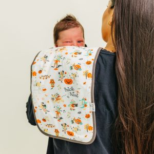 Premium Burp Cloths – Mickey Mouse’s Boo Bash